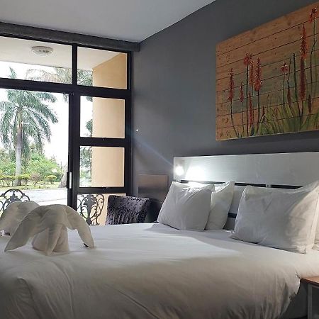 Elephant Lake Hotel Saint Lucia Estuary Esterno foto